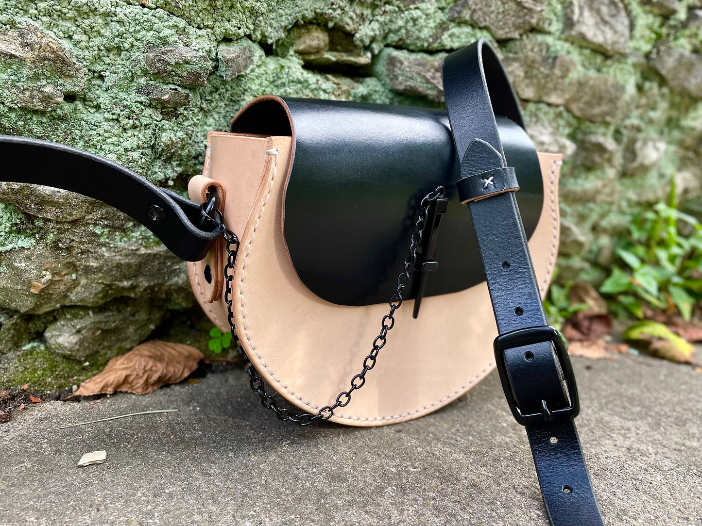 Black and Natural Tear Drop bag