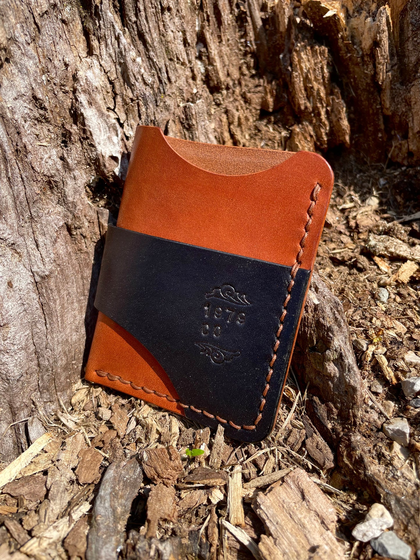 Striker Minimalist Wallet in Buck Brown and Black