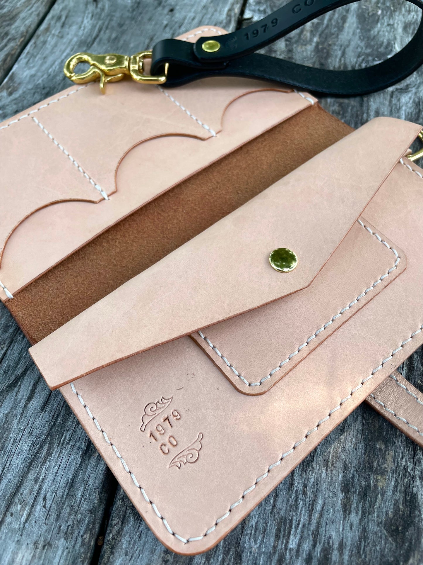 Sophia Clutch Wallet in Black & Natural