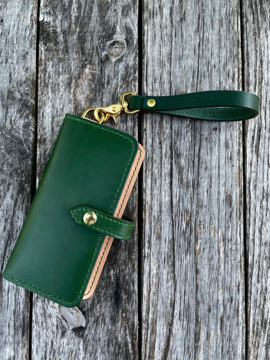 Sophia Clutch Wallet in Green