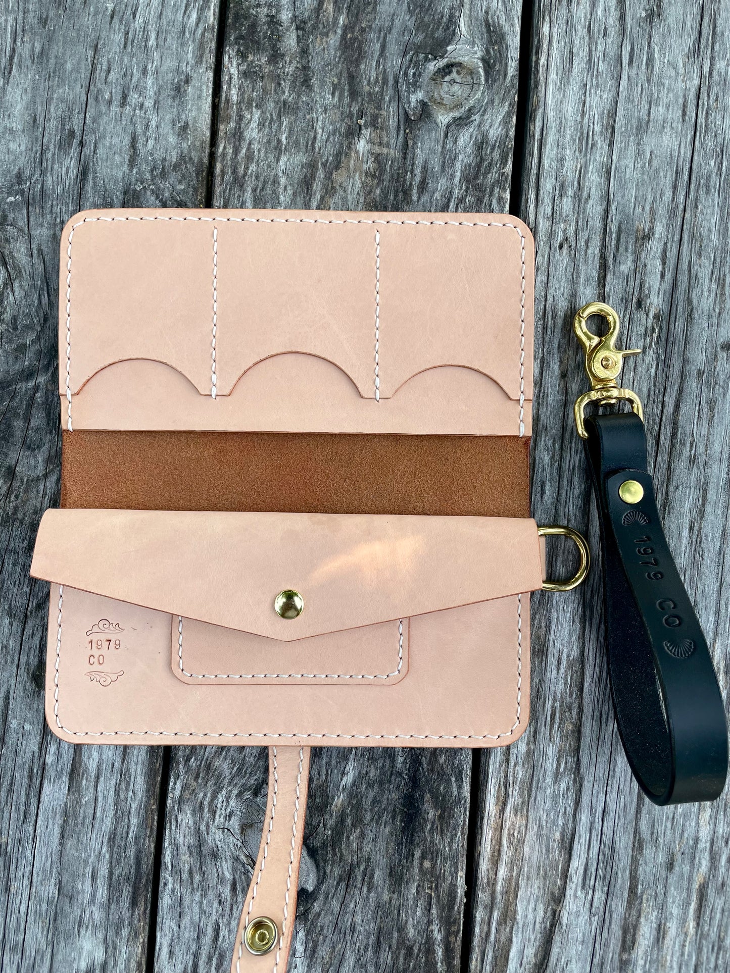 Sophia Clutch Wallet in Black & Natural