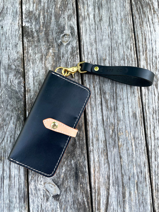 Sophia Clutch Wallet in Black & Natural