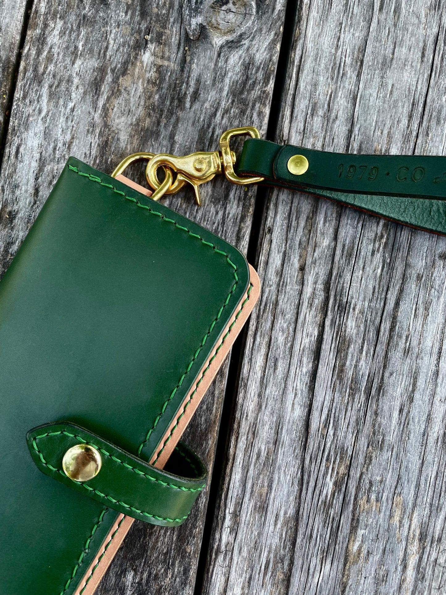 Sophia Clutch Wallet in Green
