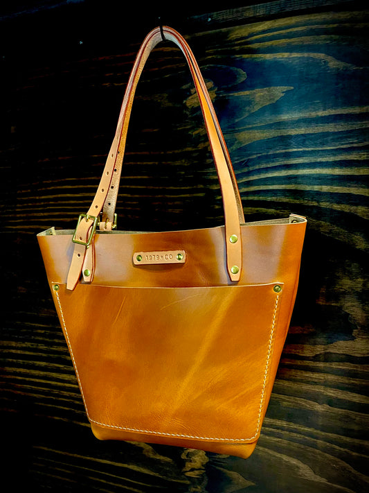 Duvall tote bag in Rust