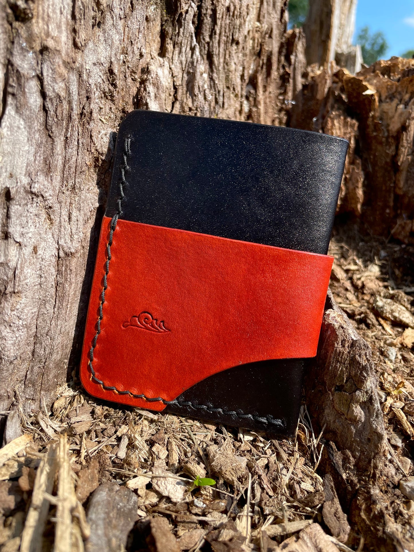 Striker Minimalist Wallet in Black and English Tan