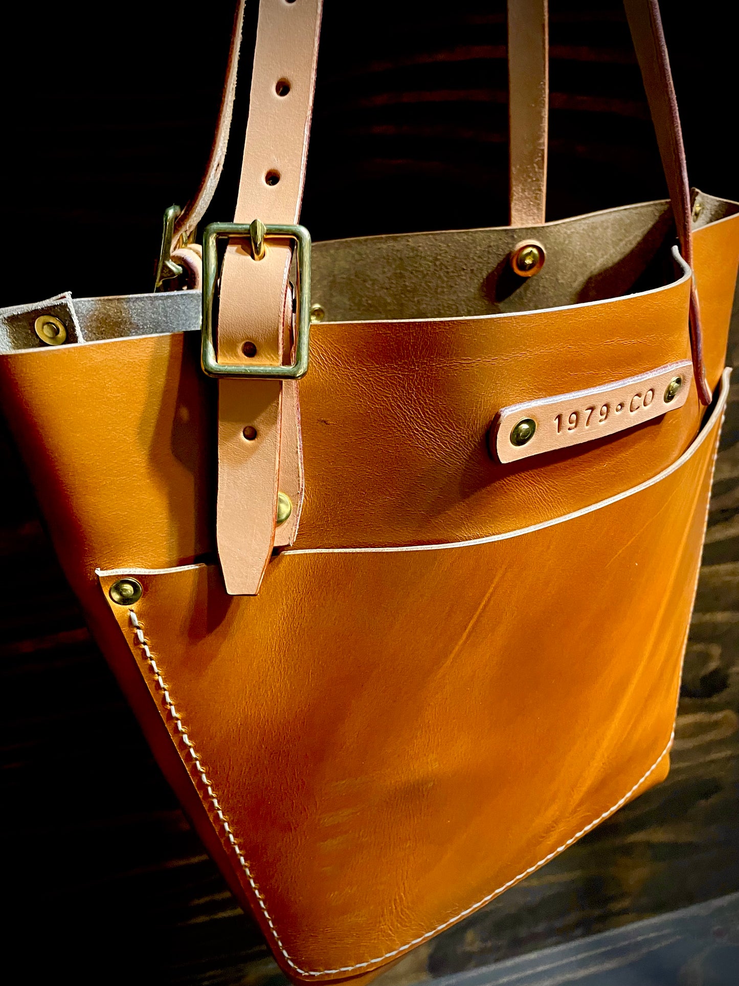 Duvall tote bag in Rust