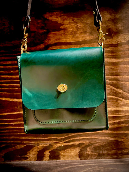 Field Bag in Ocean Green